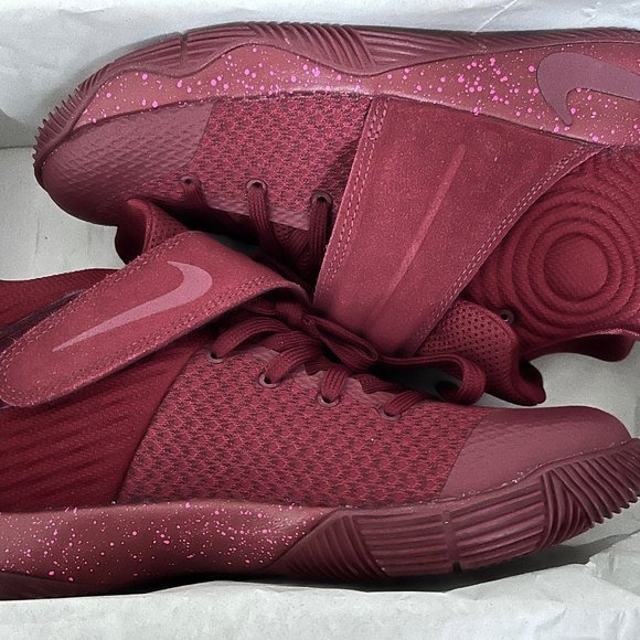 Kyrie 2 ‘Red Velvet’ - Picture 1 of 5